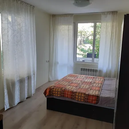 Casa de hóspedes Easy 3*